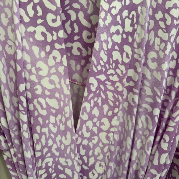Natori Patterned Women's Robe - Picture 3 of 7